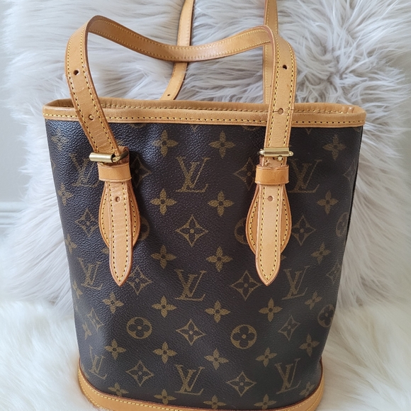 Authentic Louis Vuitton Bucket bag - Picture 1 of 7